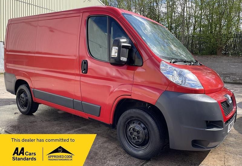 Used Peugeot Boxer 120 HP (88 kW) 2014 Red Van