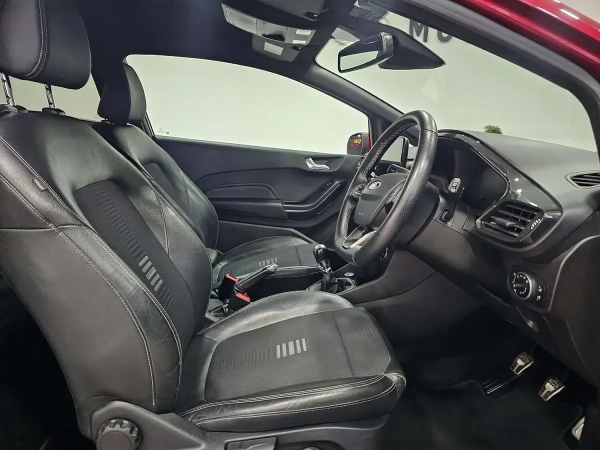 Used Ford Fiesta ST-Line X 140 HP (102 kW) 2019 Red Hatchback