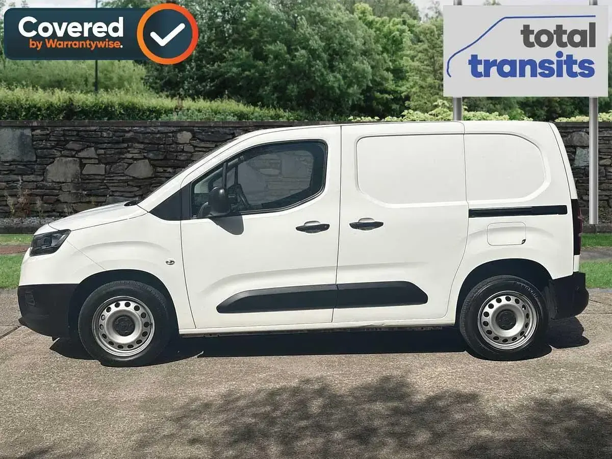 Used Toyota Proace Active 120 HP (88 kW) 2022 White MPV