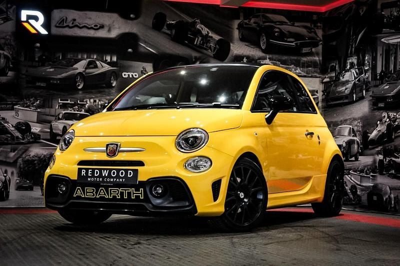 Used Abarth 595 Pista 165 HP (121 kW) 2021 Yellow Cabriolet
