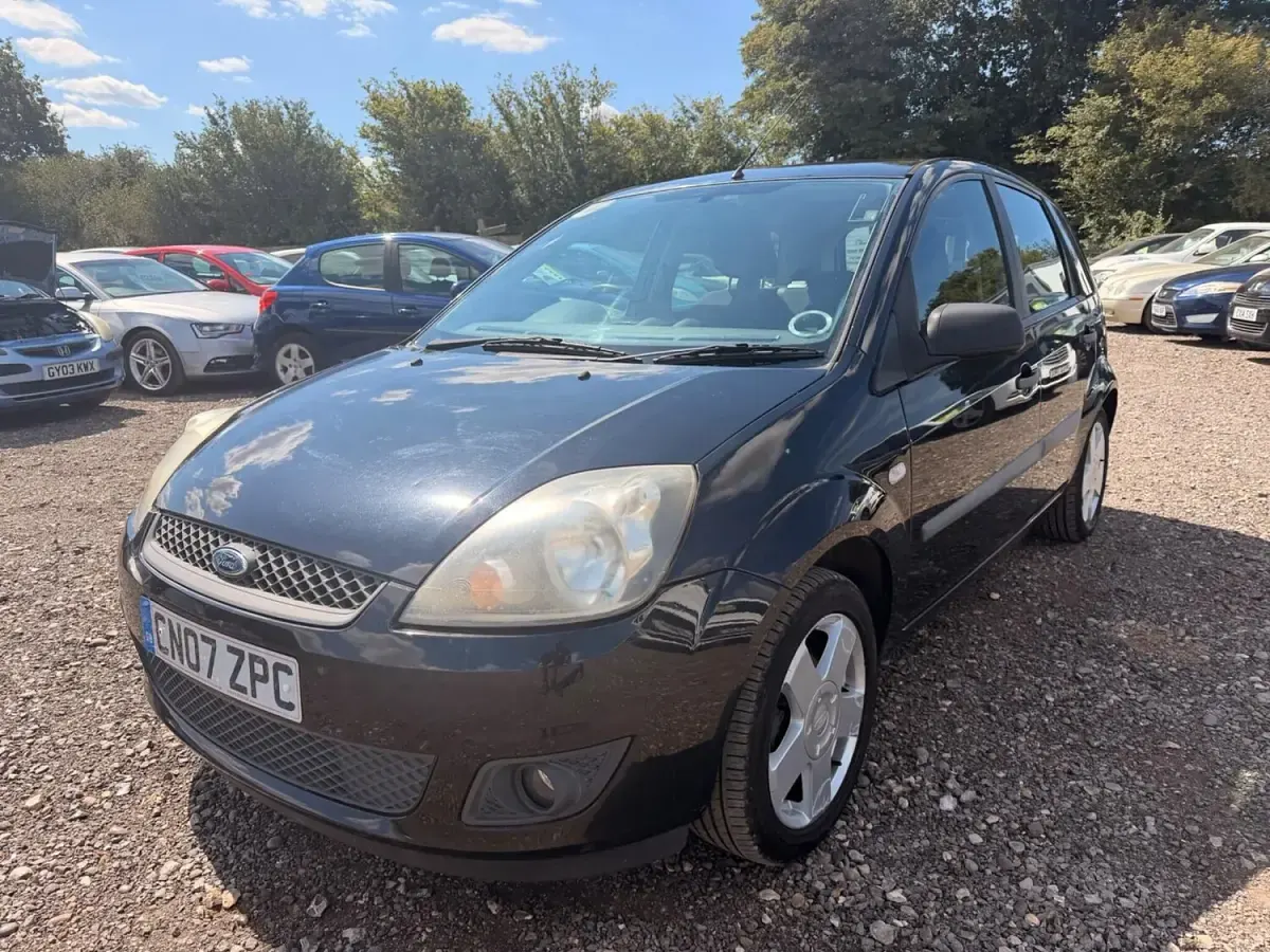 Used Ford Fiesta Zetec 80 HP (58 kW) 2007 Black Hatchback