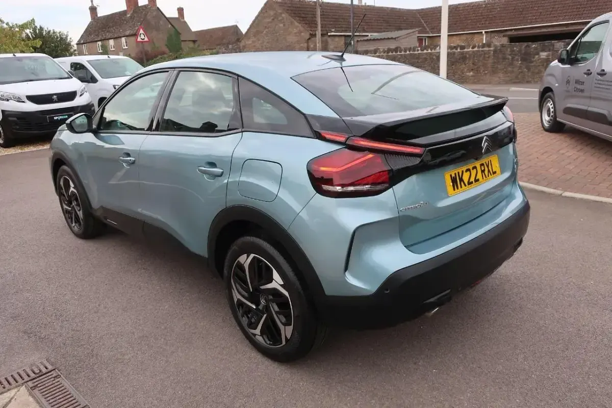 Used Citroën C4 PureTech 127 HP (93 kW) 2022 Blue Hatchback