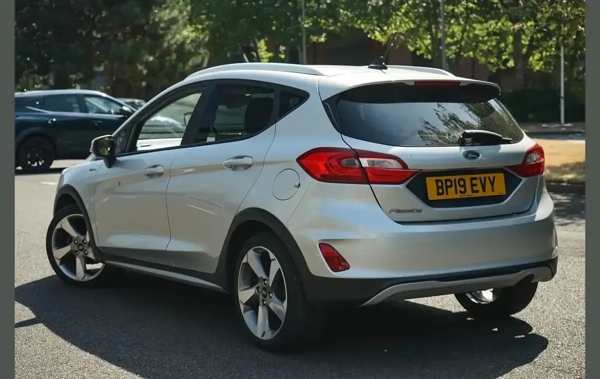 Used Ford Fiesta Active 99 HP (72 kW) 2019 Silver Hatchback