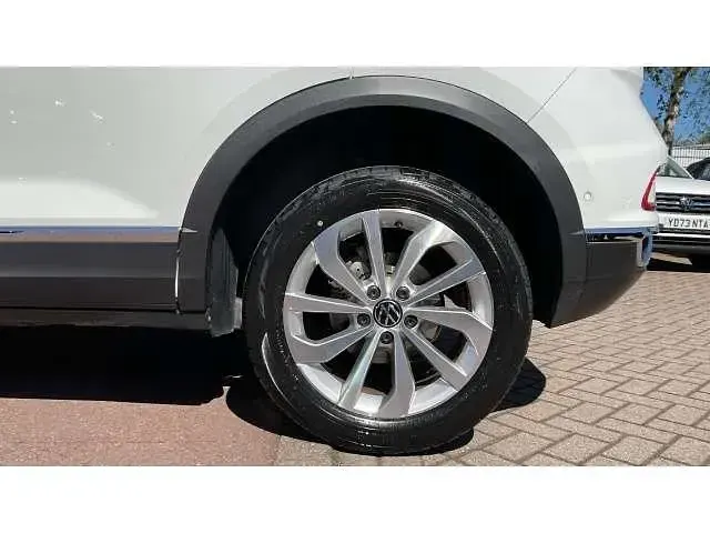 Begagnad VW T-Roc Style 150 HK (110 kW) 2023 Vit SUV