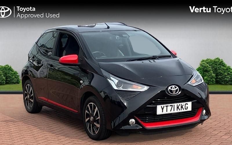 Black Used 2021 Toyota Aygo Trend Hatchback | £9,348 (Fair price) - Image 1/4