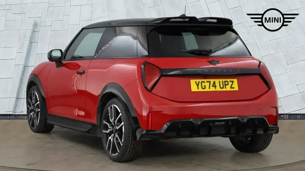 Używany Mini Cooper S Hatch 201 KM (147 kW) 2024 Czerwony Hatchback