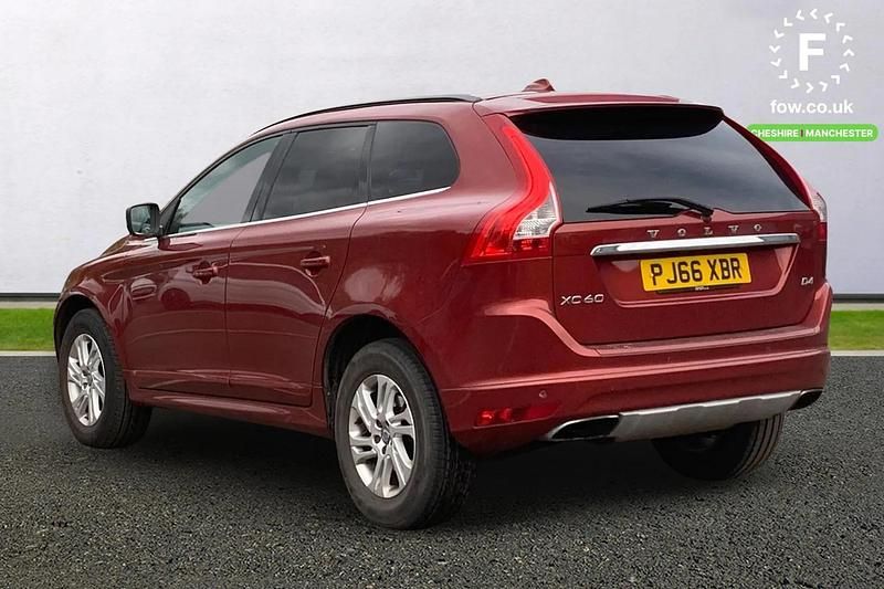 Used Volvo XC60 SE 190 HP (139 kW) 2015 Red SUV