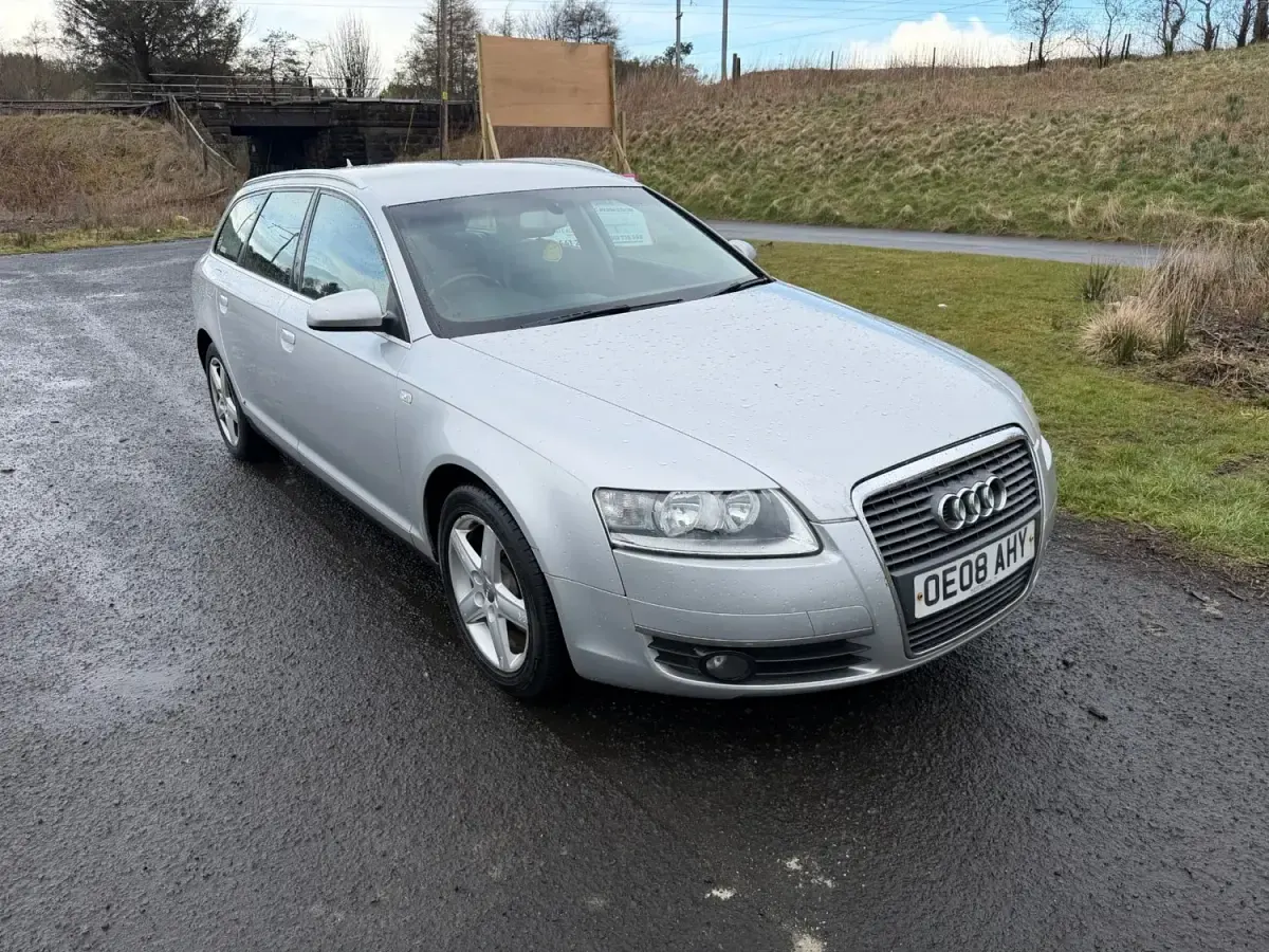 Begagnad Audi A6 140 HK (102 kW) 2008 Silver Kombi
