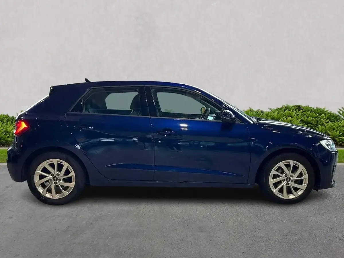 Used Audi A1 Sportback Sport 110 HP (80 kW) 2023 Blue Hatchback
