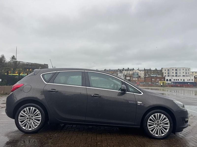 Used Vauxhall Astra Excite 2014 Grey Hatchback