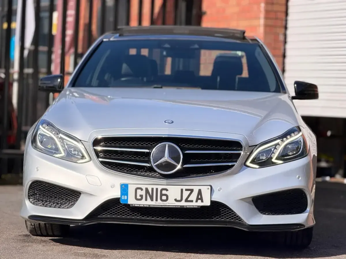 Begagnad Mercedes E350 AMG 2016 Silver Sedan