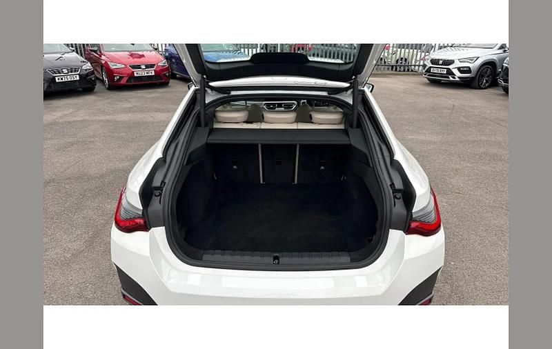 Usado BMW 420 M Sport 180 CV (132 kW) 2022 Blanco Coupe