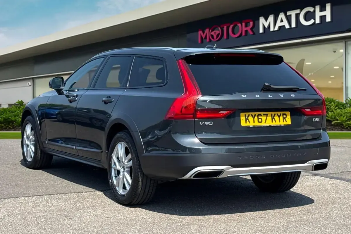 Used Volvo V90 CC Pro 2017 Grey Estate