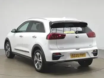 Usado Kia e-Niro 150 kW (204 HP) 2020 Branco SUV