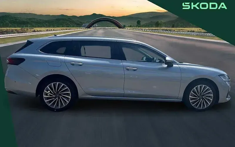 Used Skoda Superb LAURIN & KLEMENT 204 HP (150 kW) 2026 Pebble silver metallic Estate