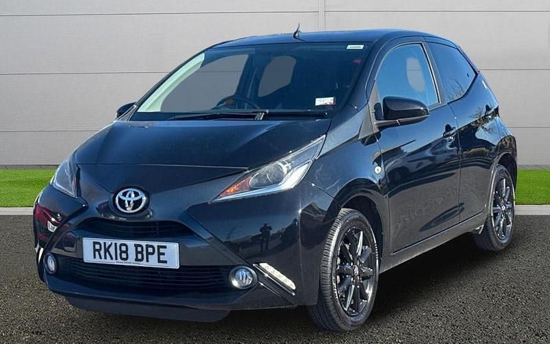 Used Toyota Aygo x-style 69 HP (50 kW) 2018 Black Hatchback