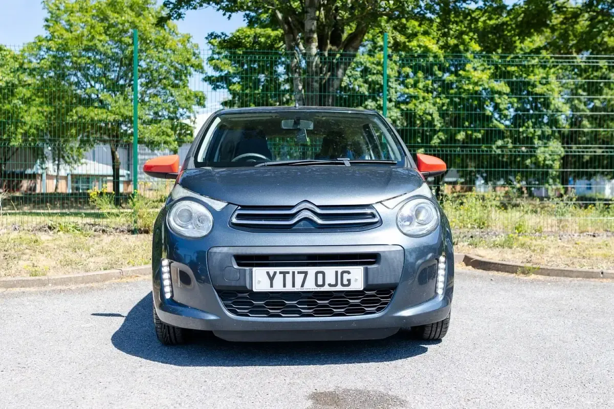 Used Citroën C1 Furio 68 HP (50 kW) 2017 Grey Hatchback