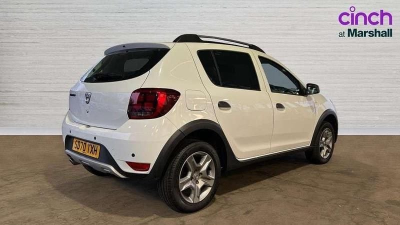 Used Dacia Sandero Comfort 90 HP (66 kW) 2020 White SUV