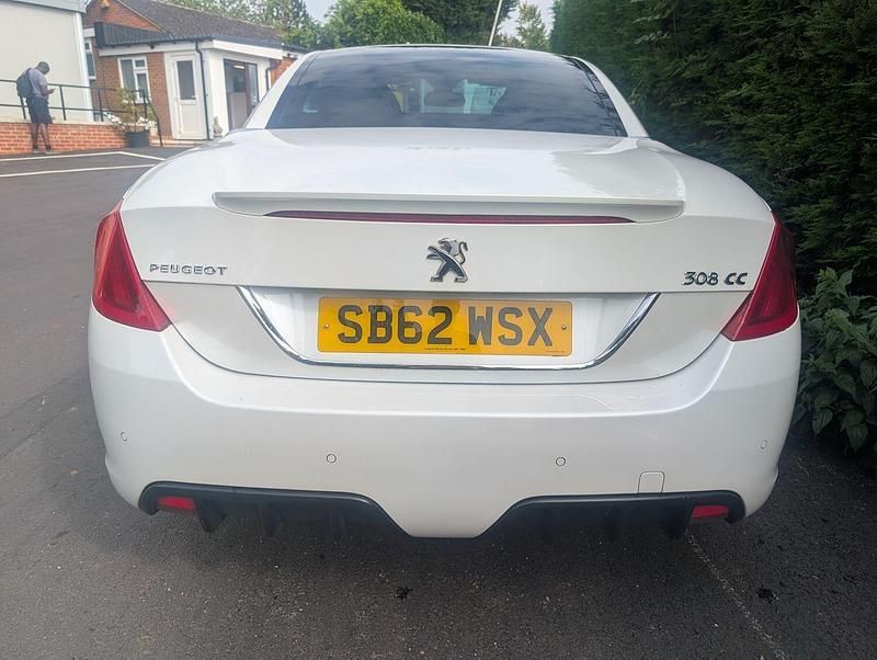 Used Peugeot 308 CC Roland Garros 156 HP (114 kW) 2013 White Cabriolet