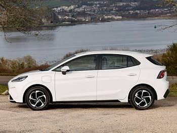 New MG MG4 EV 117 kW (160 HP) 2026 Choice of colours Hatchback