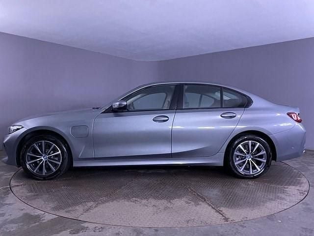 Used BMW 330 Sport Line 292 HP (214 kW) 2024