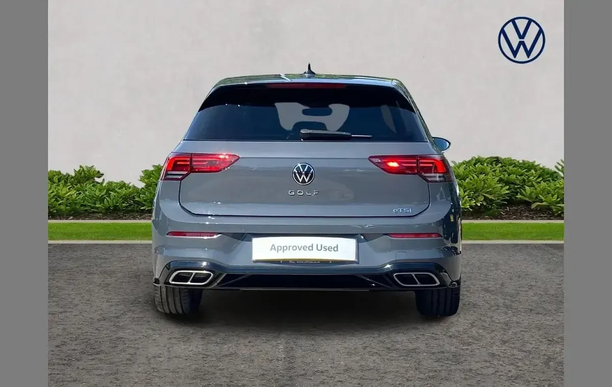 Used VW Golf VIII R-line 147 HP (108 kW) 2022 Grey Hatchback