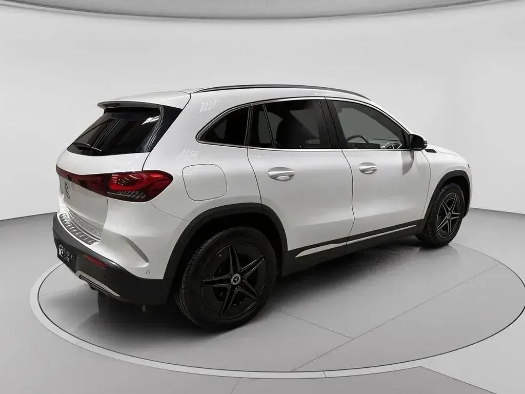 Used Mercedes EQA250 AMG line 139 kW (190 HP) 2022 White SUV