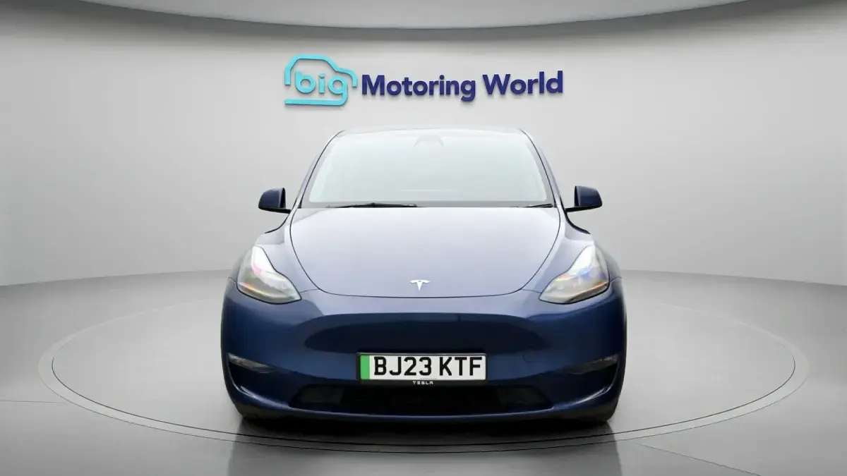 Used Tesla Model Y Long Range AWD 378 kW (514 HP) 2023 Blue SUV