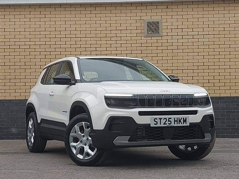 Special solid snow white New 2025 Jeep Avenger Altitude SUV | £23,498 (Fair price) - Image 1/4