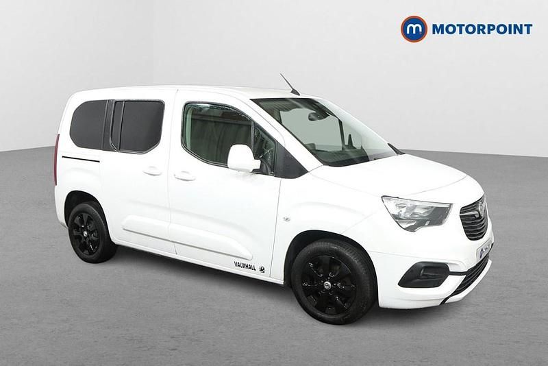 White Used 2021 Vauxhall Combo MPV | £14,349 (A bit pricey) - Image 1/4