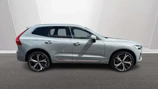Used Volvo XC60 Ultra 247 HP (181 kW) 2025 Grey SUV