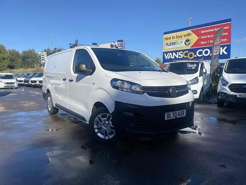 White Used 2020 Vauxhall Vivaro S Van | £11,295 (Fair price) - Image 1/4