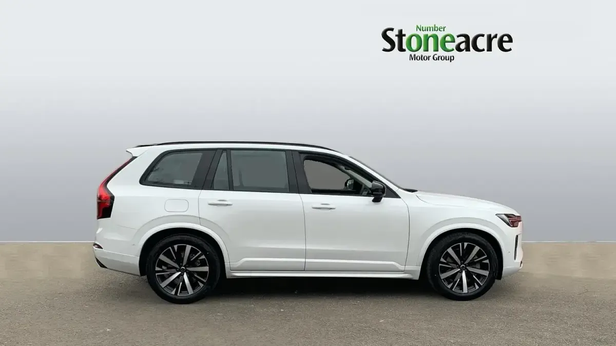 New Volvo XC90 Plus 455 HP (334 kW) 2026 White SUV