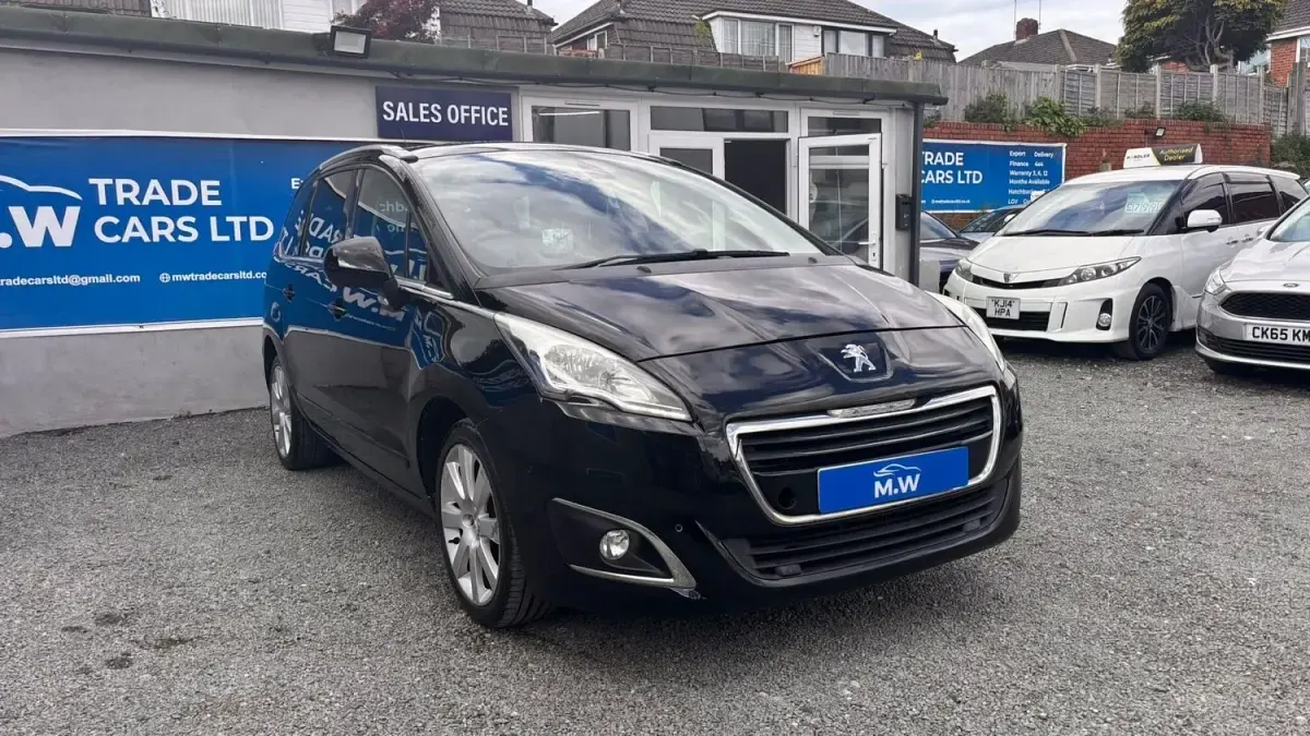 Second-hand Peugeot 5008 Allure 2015 Negru Monovolum