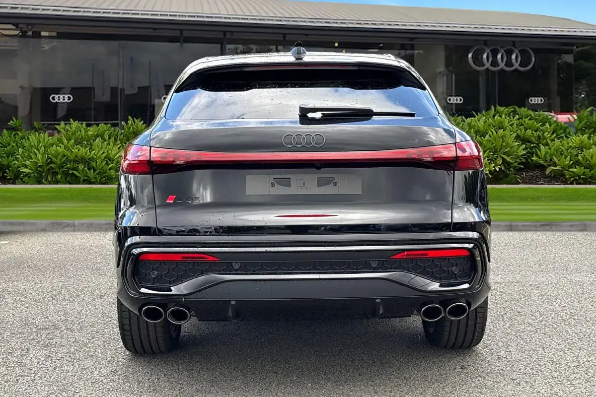 New Audi SQ5 Sportback Black Edition 362 HP (266 kW) 2026 Black SUV