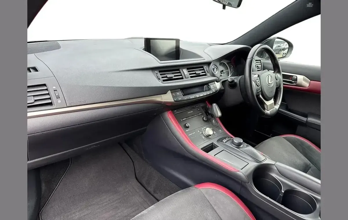 Used Lexus CT200h 134 HP (98 kW) 2021 Black Hatchback