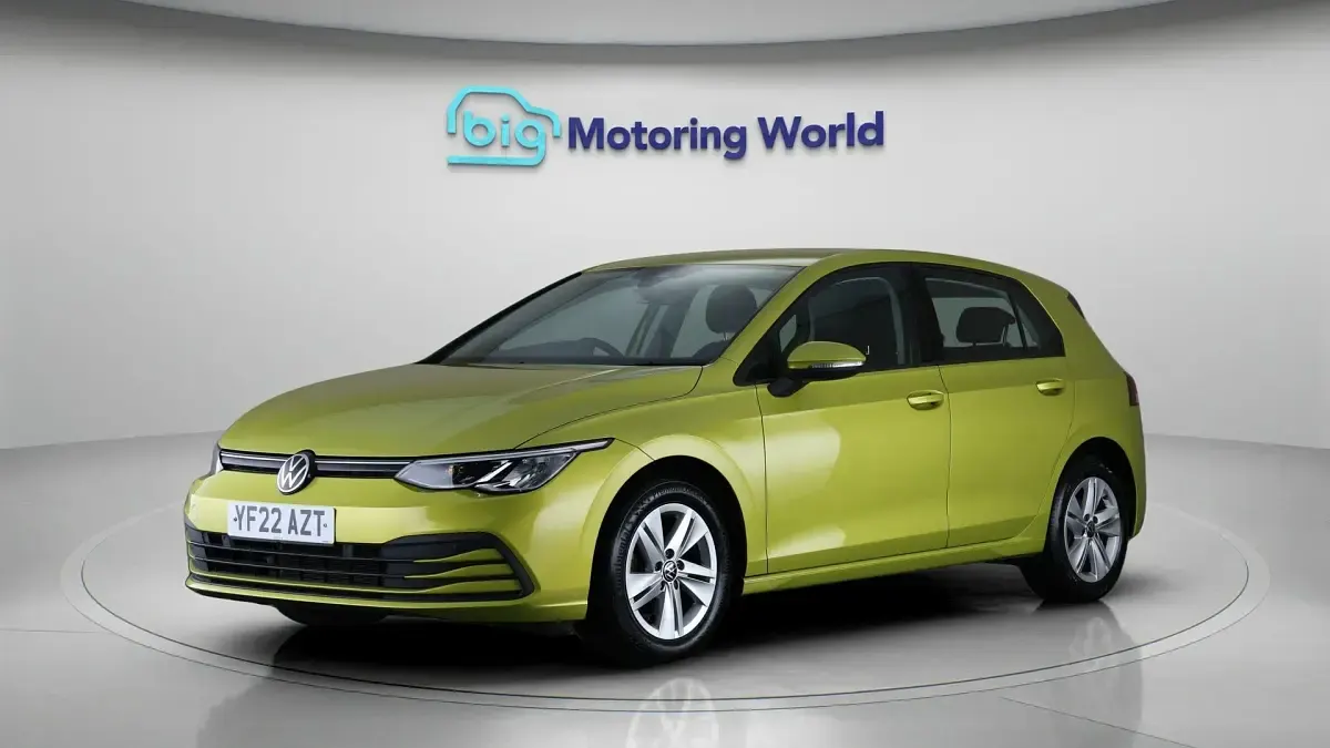 Used VW Golf VIII S 150 HP (110 kW) 2022 Yellow Hatchback