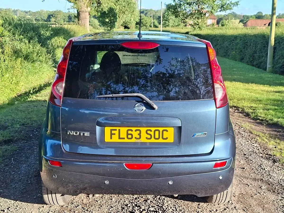 Used Nissan Note N-TEC 90 HP (66 kW) 2013 Blue Hatchback