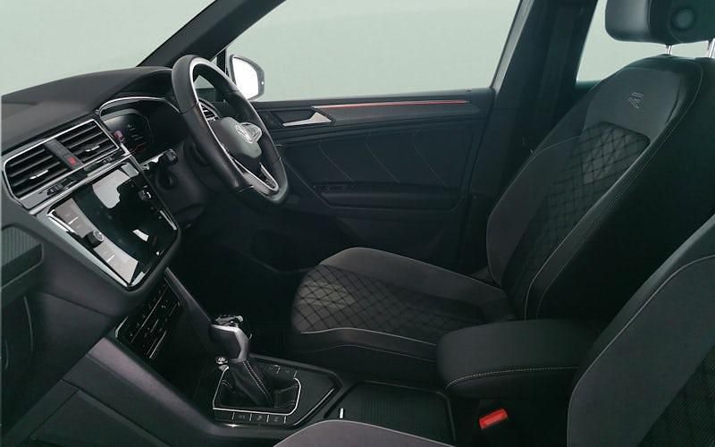 Used VW Tiguan R-line 150 HP (110 kW) 2023 White SUV