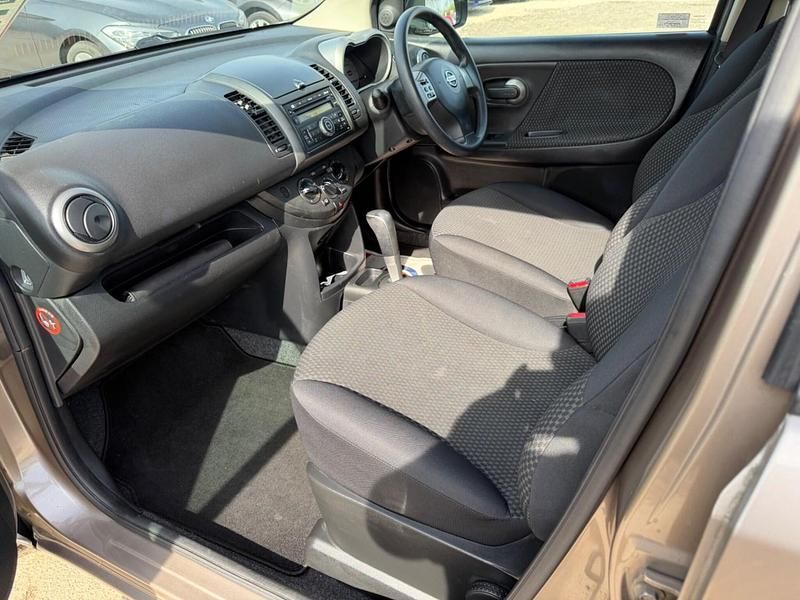 Used Nissan Note Acenta 110 HP (80 kW) 2008 Beige Hatchback