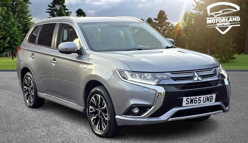 Used Mitsubishi Outlander P-HEV 2015 Grey Estate