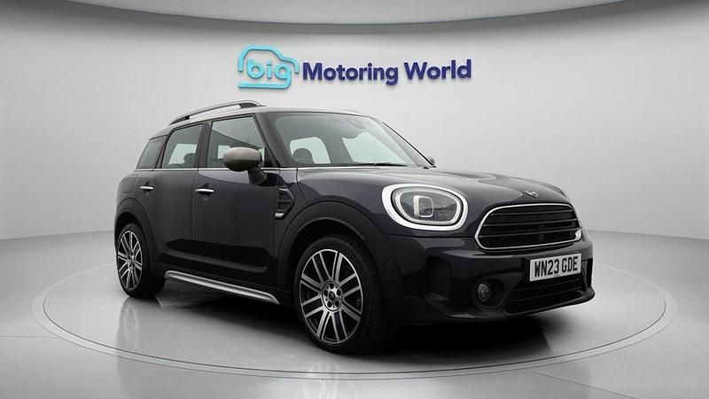 Used Mini Cooper Countryman Exclusive 136 HP (100 kW) 2023 Black SUV