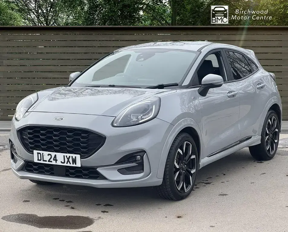 Second-hand Ford Puma ST-Line X 125 CP (91 kW) 2024 Gri SUV