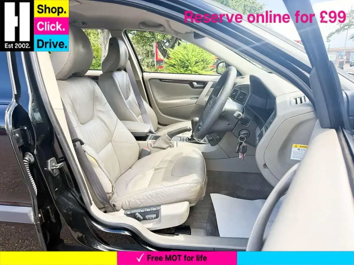 Used Volvo V70 SE 170 HP (125 kW) 2000 Black Estate