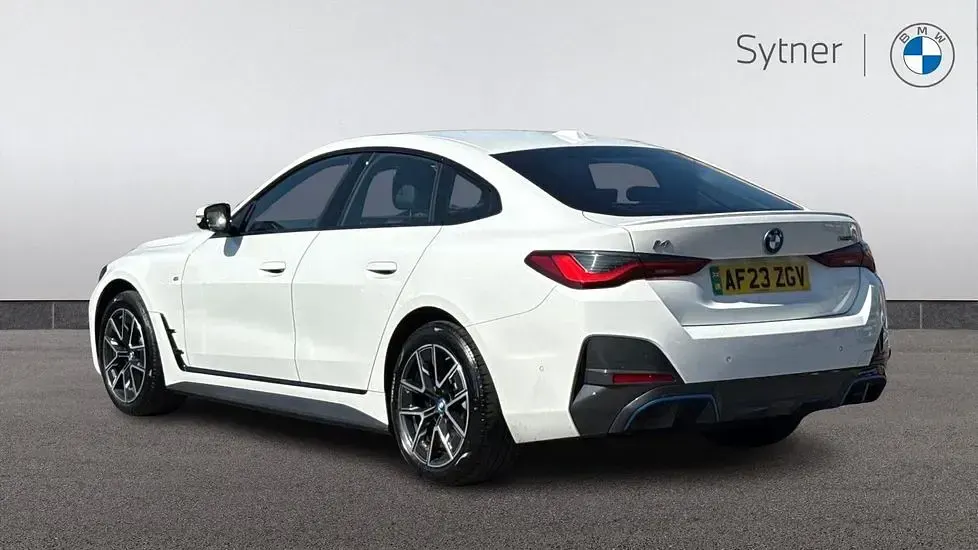Used BMW i4 M Sport 246 kW (335 HP) 2023 White Sedan