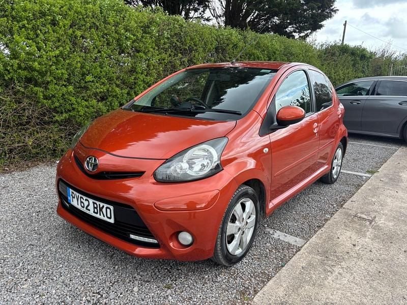 Usado Toyota Aygo 2012 Laranja Citadino