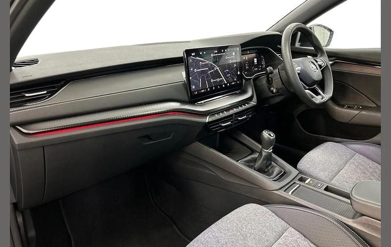 Used Skoda Octavia SportLine 147 HP (108 kW) 2024 Graphite grey metallic Hatchback