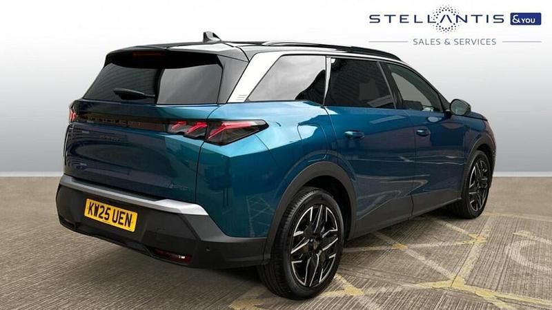 Used Peugeot 5008 GT 134 HP (98 kW) 2025 Blue SUV