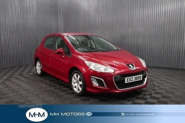 Red Used 2013 Peugeot 308 Active Hatchback | £3,495 (Fair price) - Image 1/4