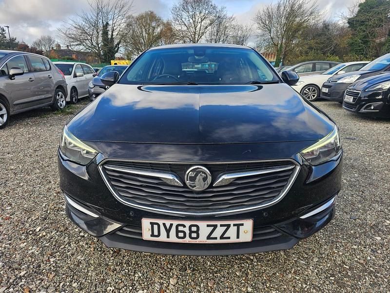 Used Vauxhall Insignia Sport 110 HP (80 kW) 2018 Black Hatchback